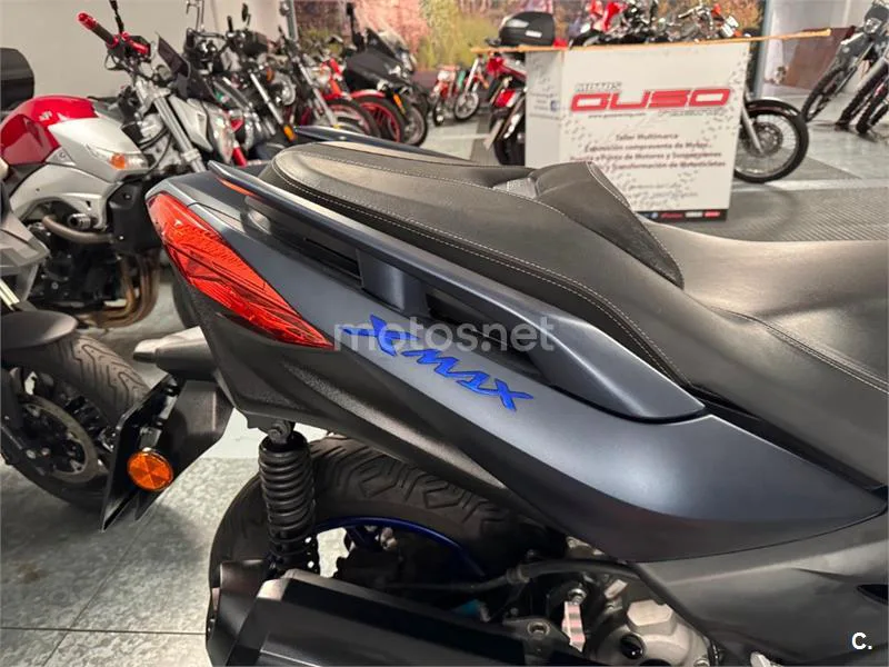 Yamaha XMAX 300 – Vista 19