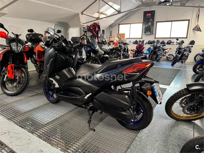 Yamaha XMAX 300 – Vista 6