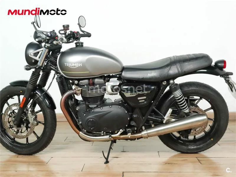 Triumph Speed Twin 900 – Vista 6