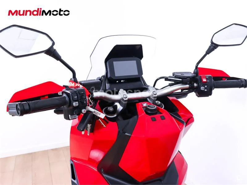 Honda X-ADV – Vista 11
