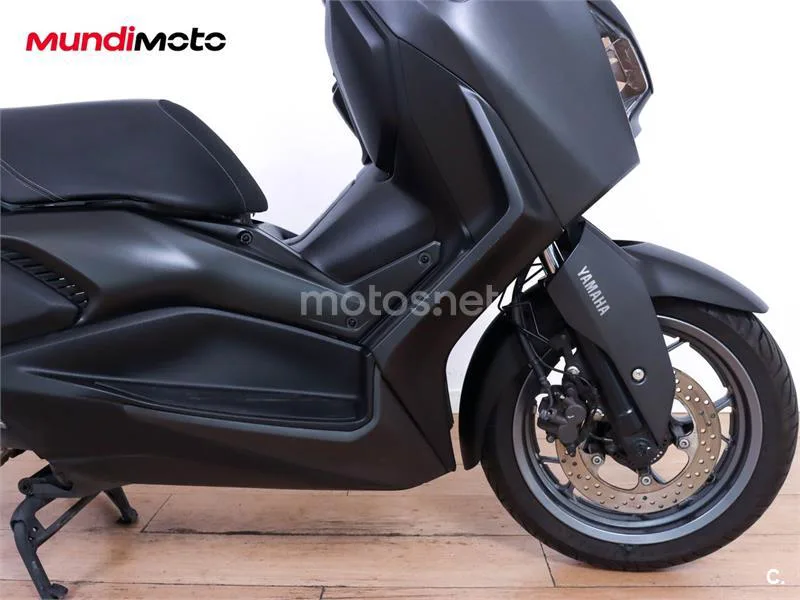 Yamaha XMAX 300 – Vista 25