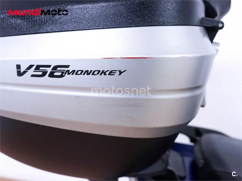 Kymco AK 550 – Vista 17