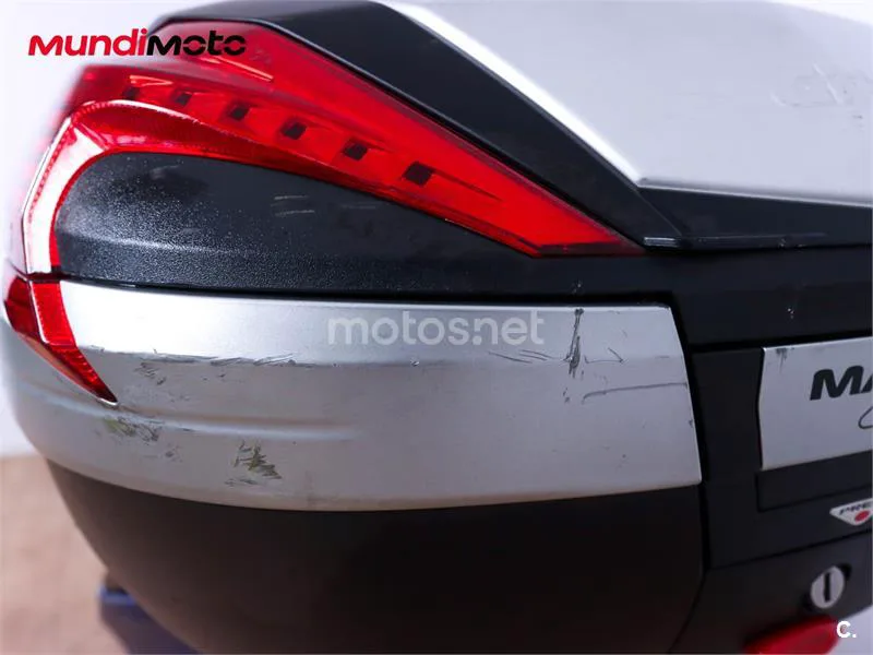 Kymco AK 550 – Vista 27