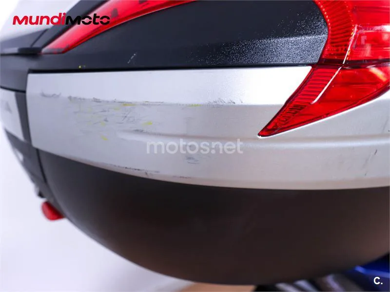 Kymco AK 550 – Vista 41
