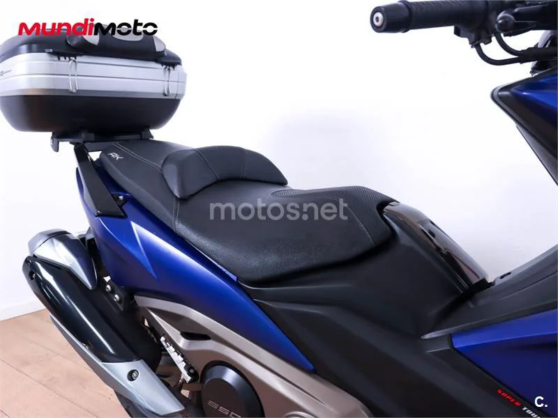 Kymco AK 550 – Vista 46