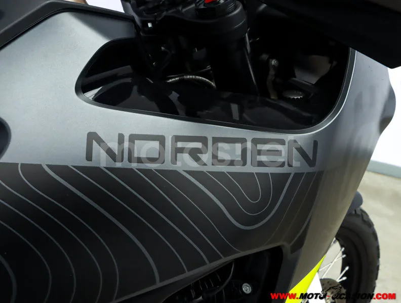 Husqvarna Norden 901 – Vista 8