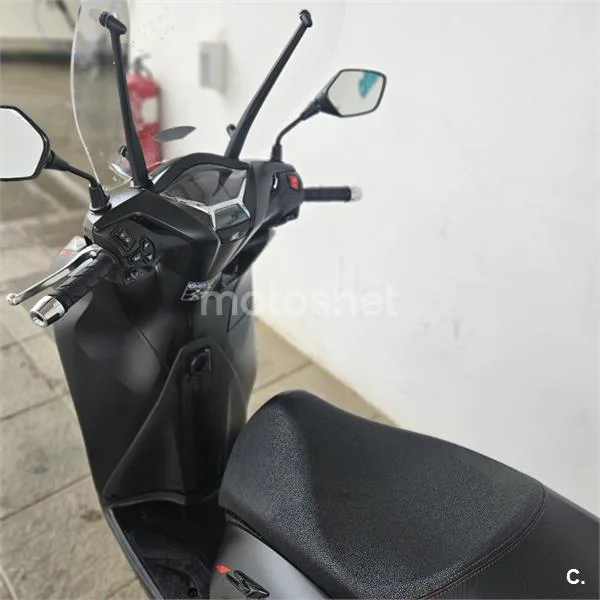 Honda SH350i - Vista 4