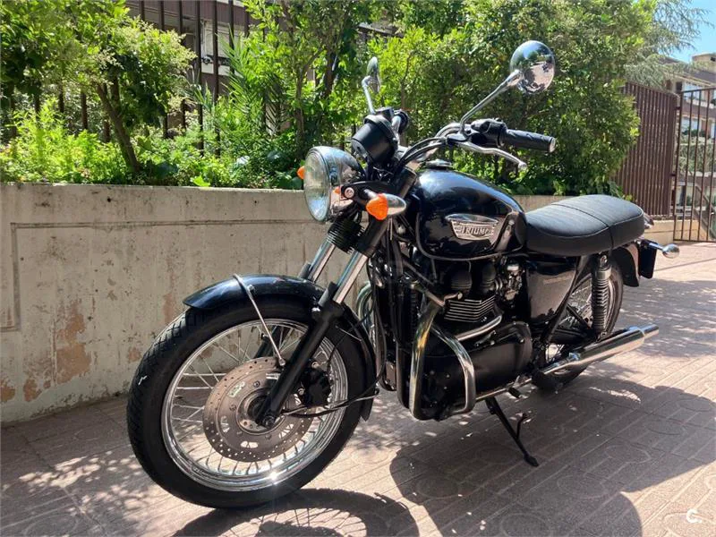 Triumph Bonneville 900 – Vista 4