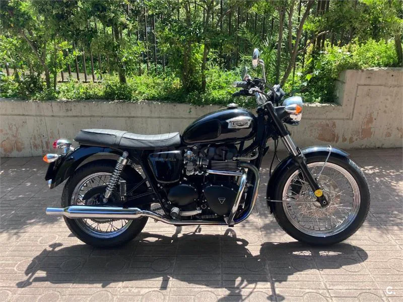 Triumph Bonneville 900 – Vista 5