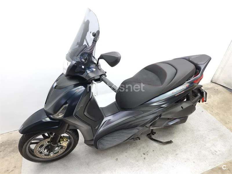 Piaggio Beverly – Vista 16