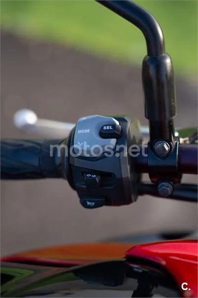 Suzuki GSX-S – Vista 24
