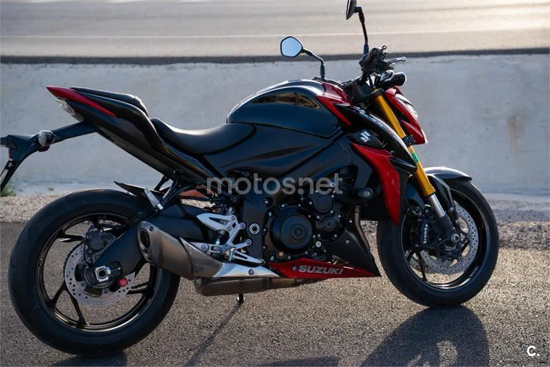 Suzuki GSX-S – Vista 10