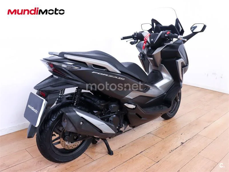 Honda Forza 350 – Vista 3