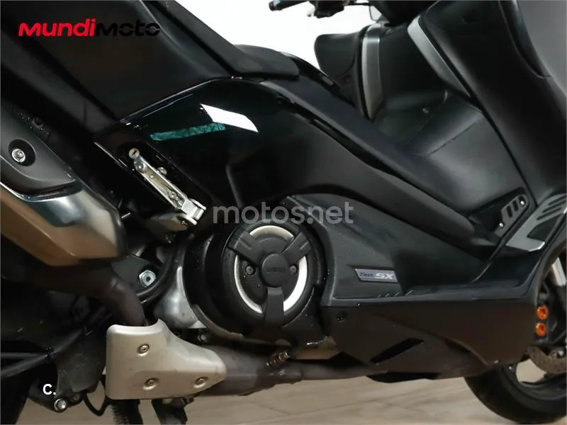 Yamaha TMAX 530 – Vista 4