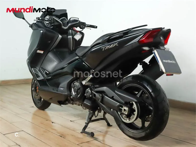Yamaha TMAX 530 – Vista 8