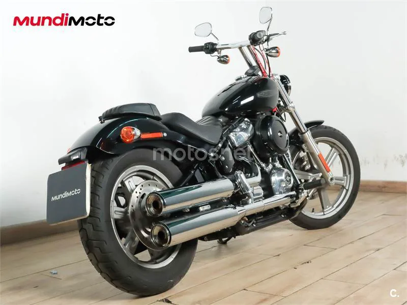 Harley-Davidson Softail Standard – Vista 3