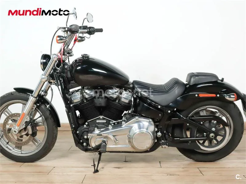 Harley-Davidson Softail Standard – Vista 6