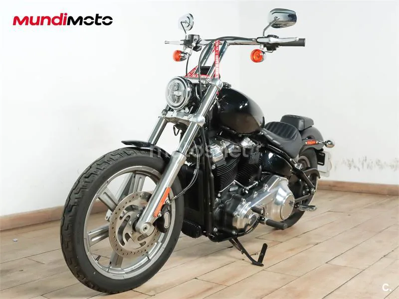 Harley-Davidson Softail Standard – Vista 7