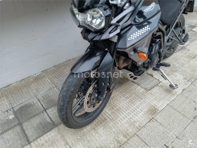 Triumph Tiger 800 XR – Vista 10
