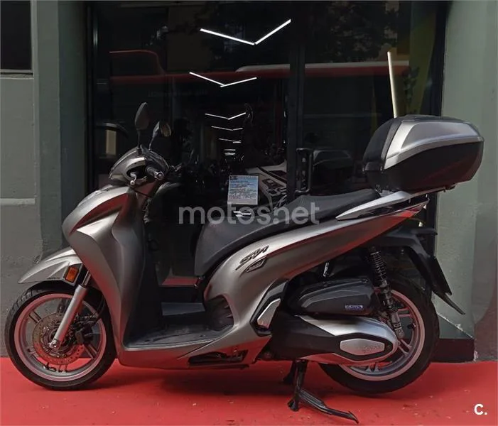 Honda SH 350i – Vista 4