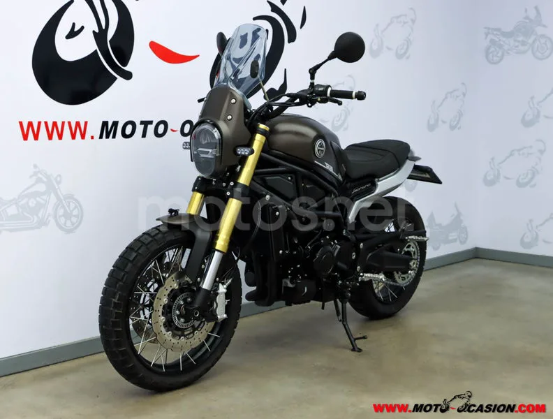 Benelli Leoncino 800 – Vista 8