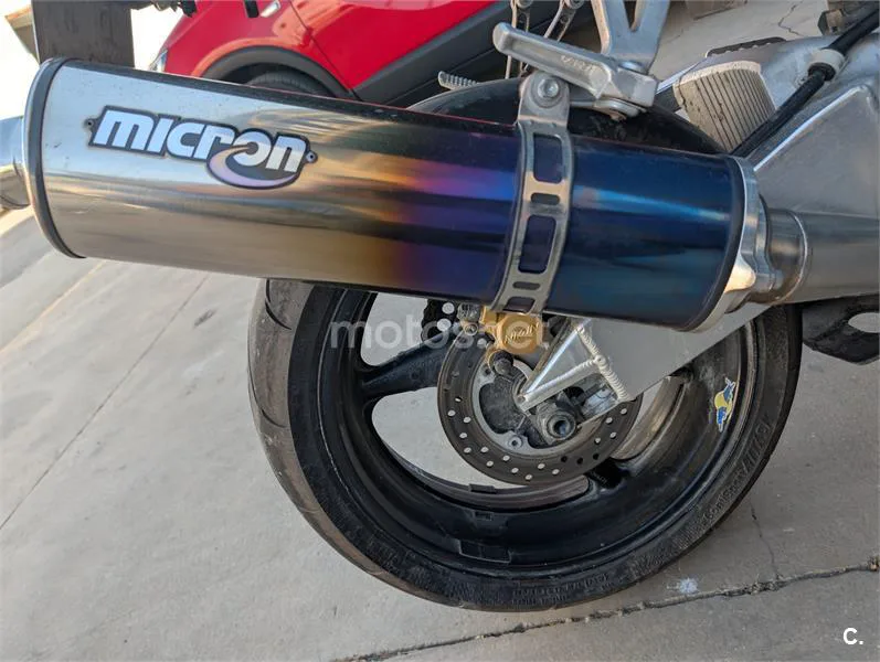 Honda CBR 900RR FIREBLADE – Vista 2