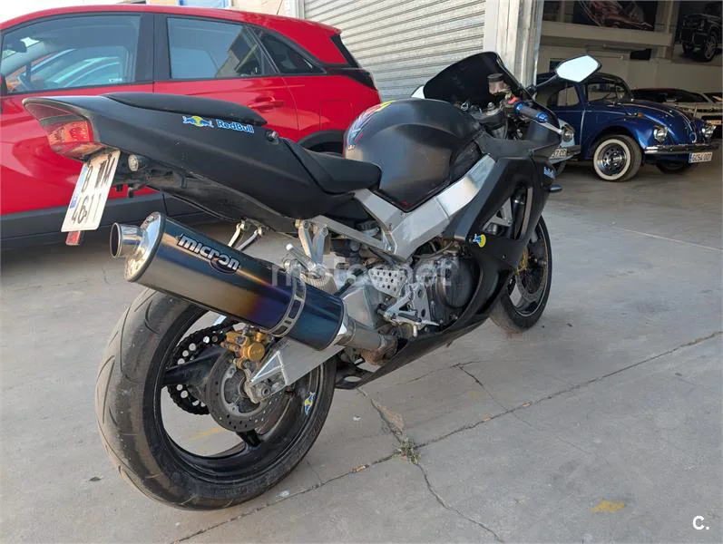 Honda CBR 900RR FIREBLADE – Vista 4