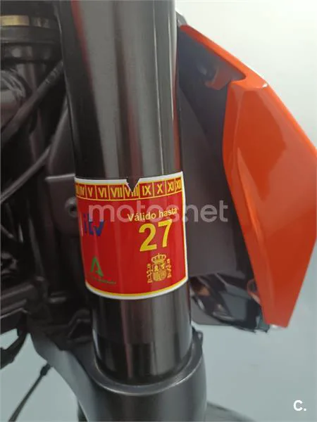 KTM 125 – Vista 8