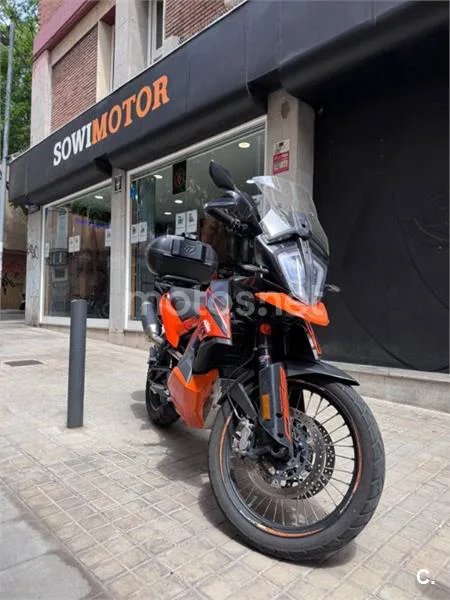 KTM 890 – Vista 3