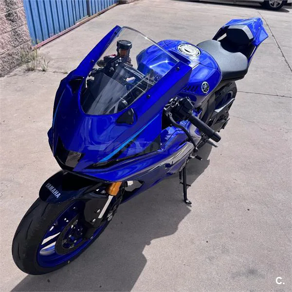 Yamaha R7 – Vista 3