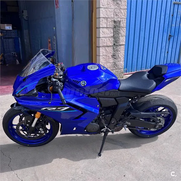 Yamaha R7 – Vista 4