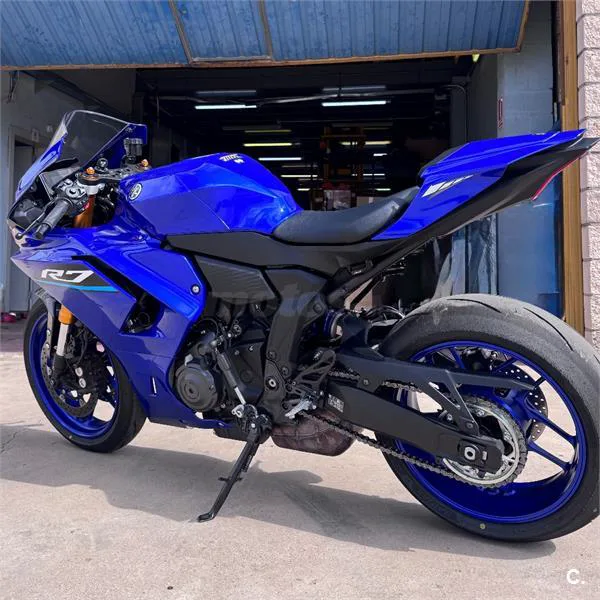 Yamaha R7 – Vista 5