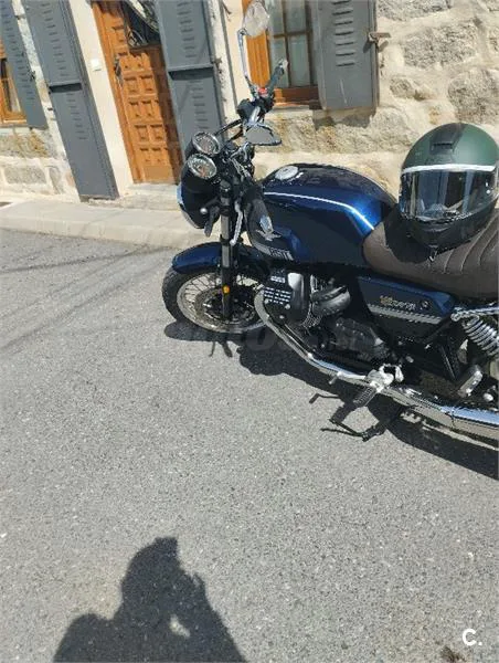 Moto Guzzi V7 – Vista 2
