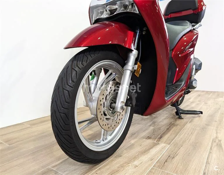 Honda SH 125i – Vista 6