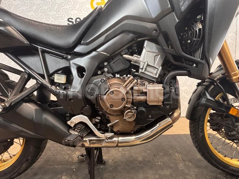 Honda CRF1000L Africa Twin - Vista 8