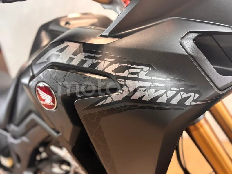 Honda CRF1000L Africa Twin - Vista 10
