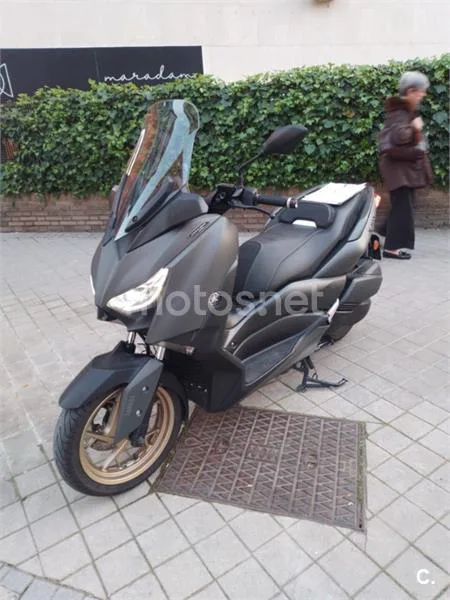 Yamaha XMAX 300 – Vista 4