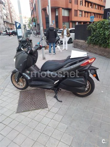 Yamaha XMAX 300 – Vista 6