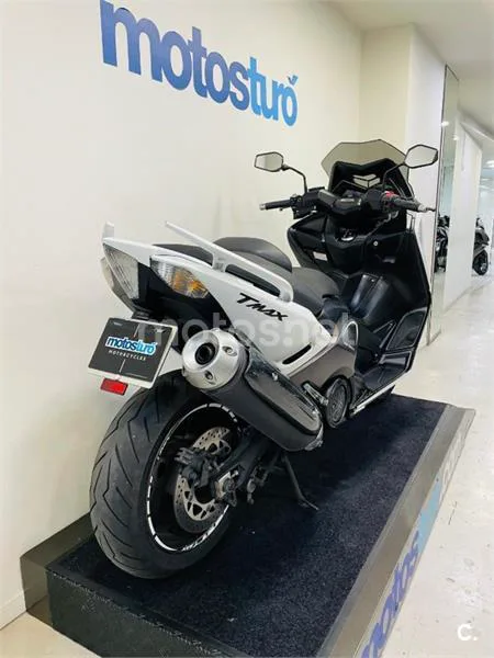 Yamaha TMAX 530 – Vista 4