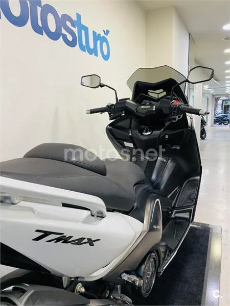Yamaha TMAX 530 – Vista 8