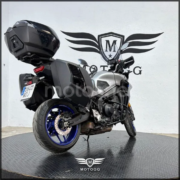 Yamaha Tracer 9 – Vista 7