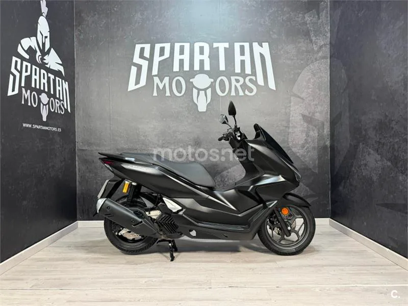 Honda PCX 125 – Vista 3