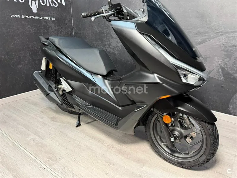 Honda PCX 125 – Vista 8