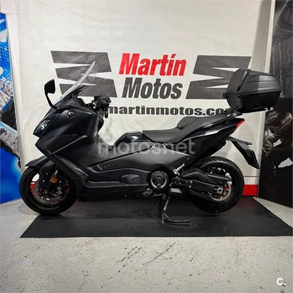 Yamaha TMAX – Vista 7