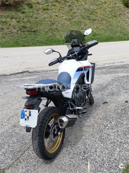 Honda XL 750 Transalp – Vista 5