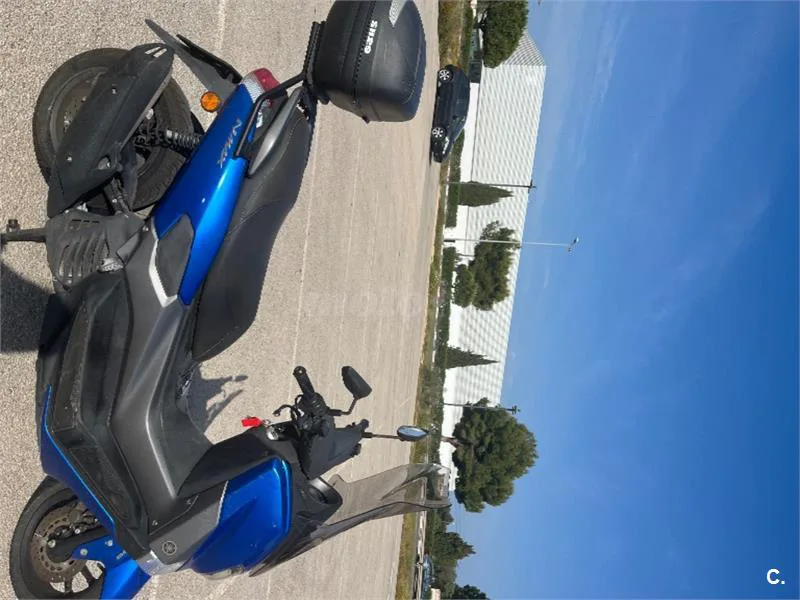 Yamaha NMAX – Vista 3