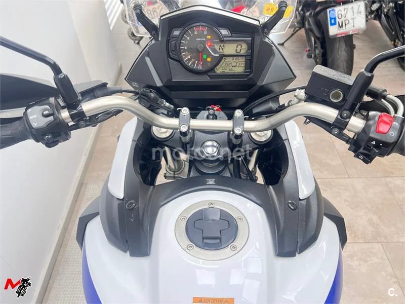 Suzuki V-Strom 650 XT – Vista 7