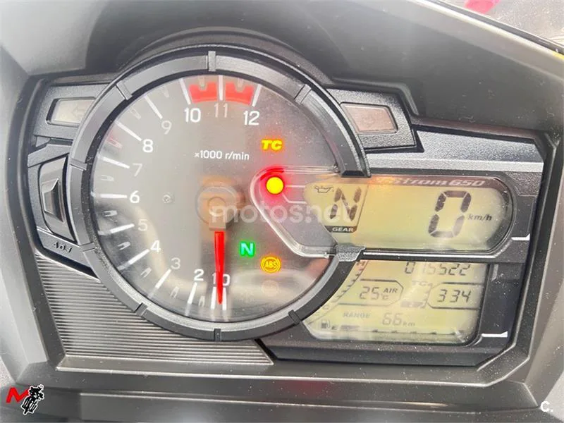 Suzuki V-Strom 650 XT – Vista 8