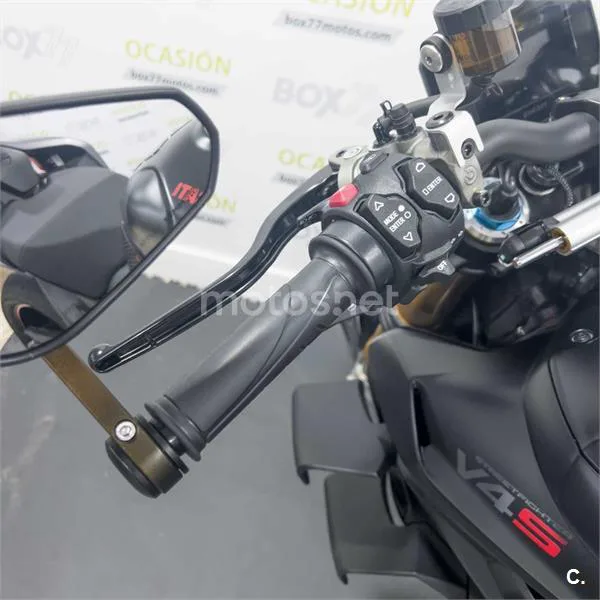 Ducati Streetfighter V4 – Vista 11