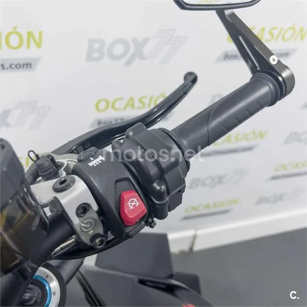 Ducati Streetfighter V4 – Vista 12